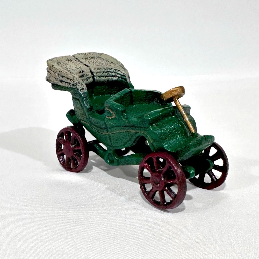 Vintage Cast Iron Horseless Carriage